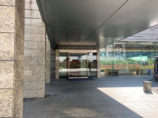 2/2 エントランス