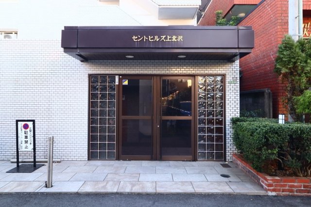 17/19 エントランス