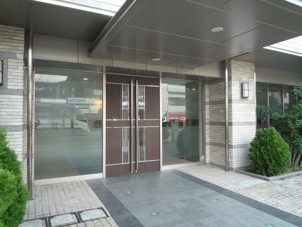 3/4 エントランス