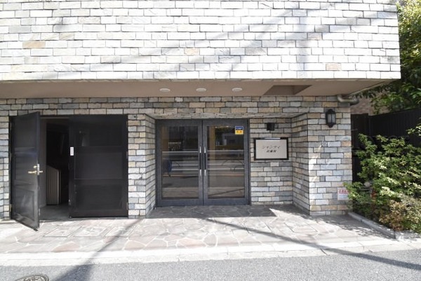 14/16 エントランス