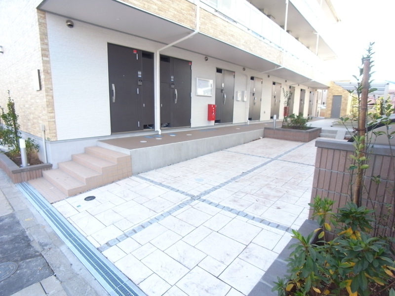 20/24 エントランス