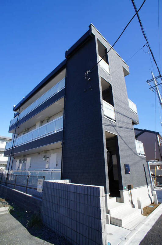 22/22 エントランス