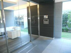 15/16 エントランス