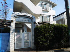 15/15 エントランス