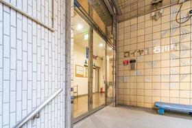 8/8 エントランス