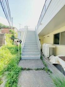 2/2 エントランス