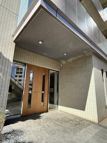 2/3 エントランス