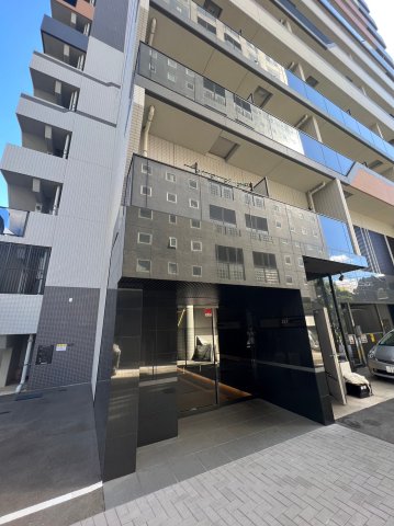 14/14 エントランス