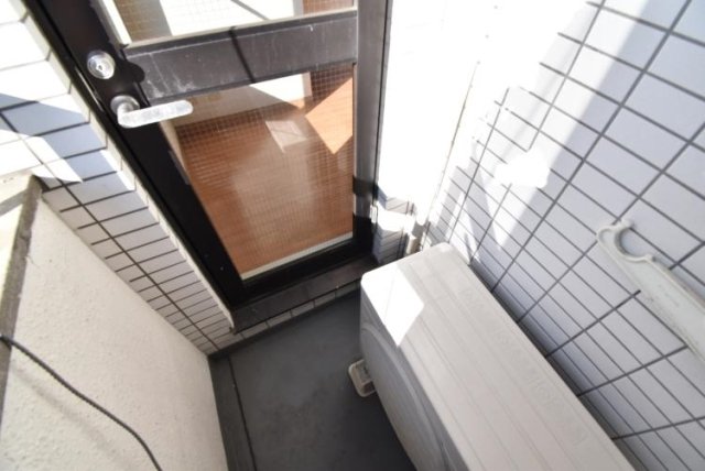 13/18 バルコニー