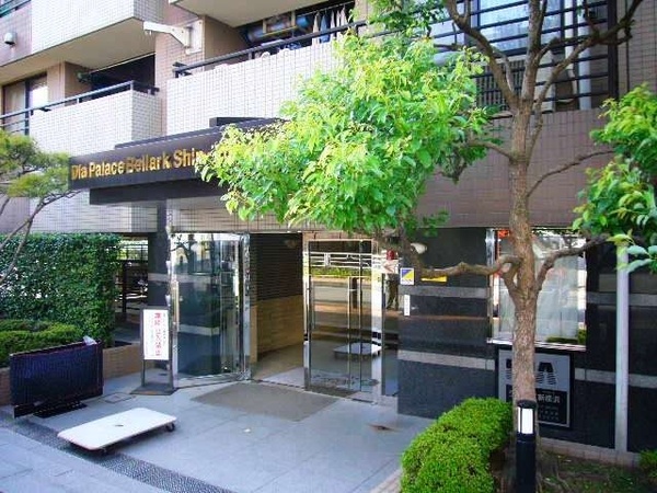 3/4 エントランス