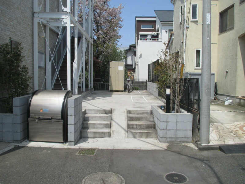 2/2 エントランス