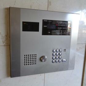 15/16 エントランス