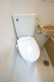 14/16 トイレ