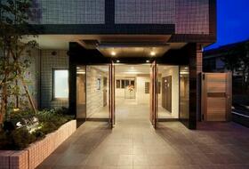 15/15 エントランス