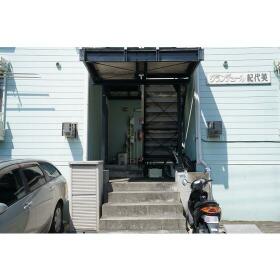 15/16 エントランス