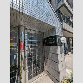 14/15 エントランス