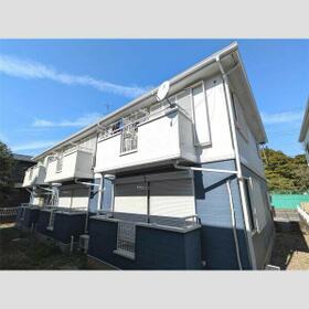 16/16 エントランス