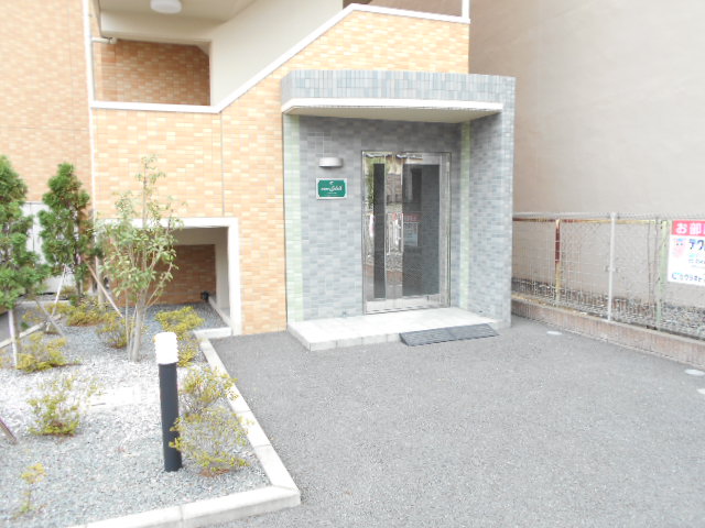 22/24 エントランス