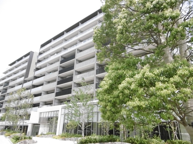 5/5 エントランス