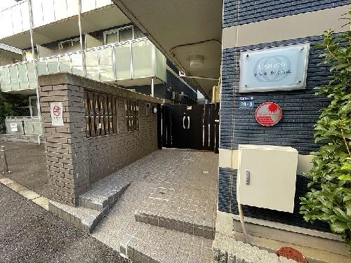 14/14 エントランス