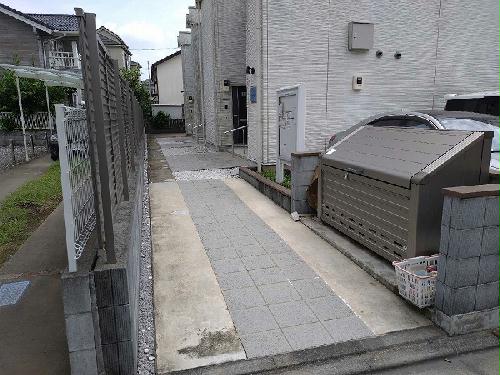 2/2 エントランス