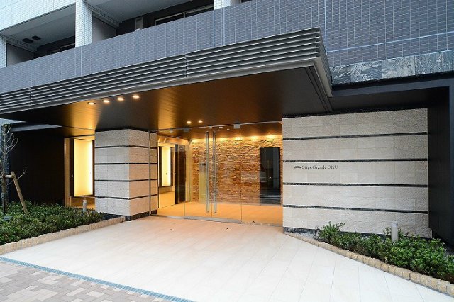 16/22 エントランス