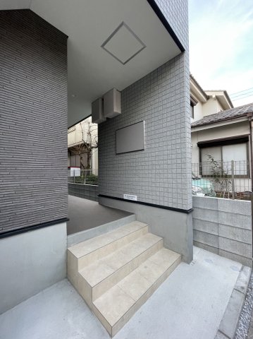 14/14 エントランス