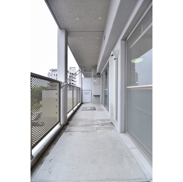 17/27 バルコニー