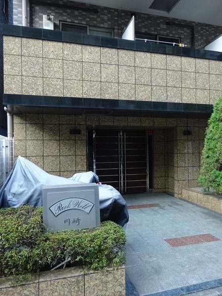 3/4 エントランス