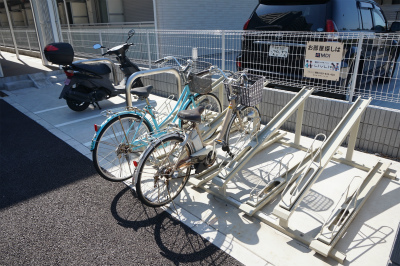 16/20 エントランス