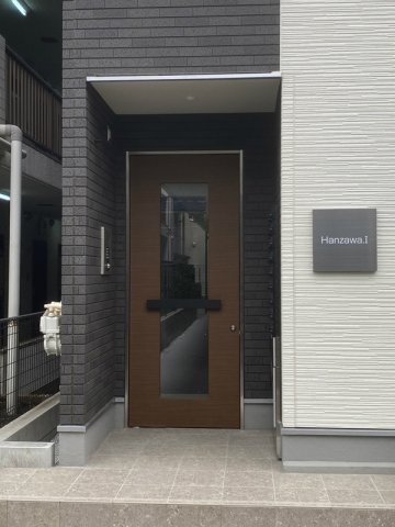 25/25 エントランス