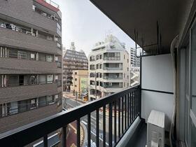 14/16 バルコニー