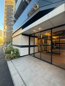 15/16 エントランス