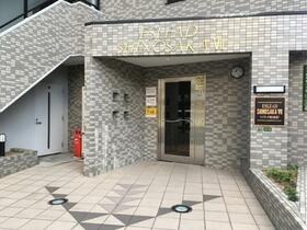 15/16 エントランス