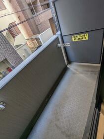 13/16 バルコニー