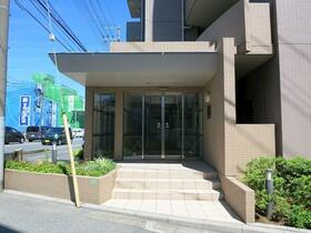 2/3 エントランス