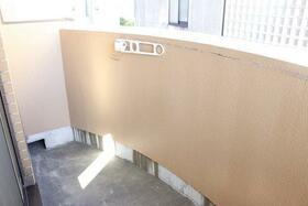 13/18 バルコニー