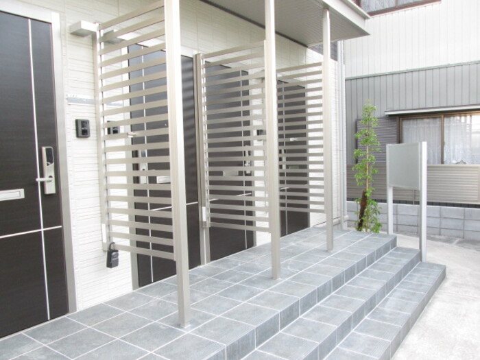 19/21 エントランス