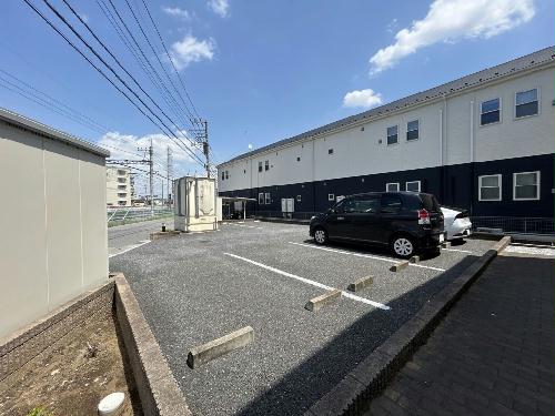 14/14 駐車場