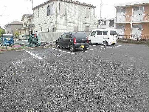 2/2 駐車場