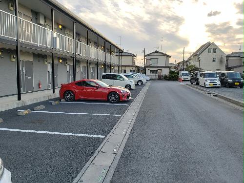 14/14 駐車場