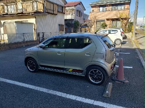 14/14 駐車場