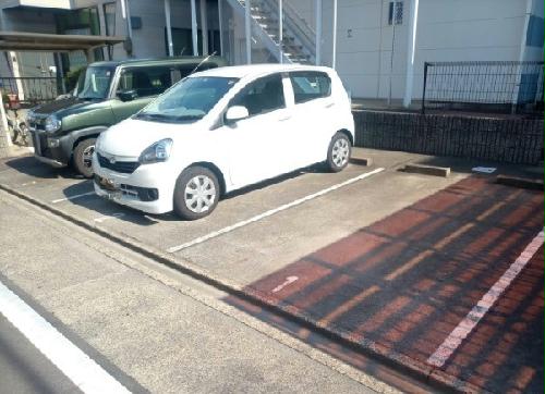 2/2 駐車場