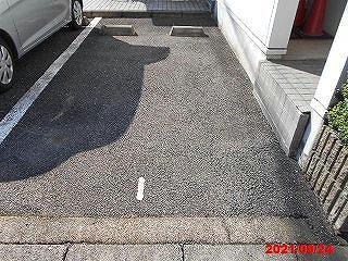 14/14 駐車場