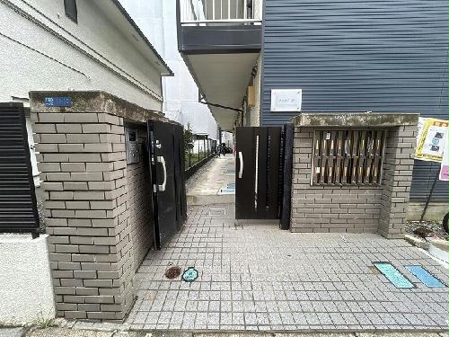 14/14 エントランス