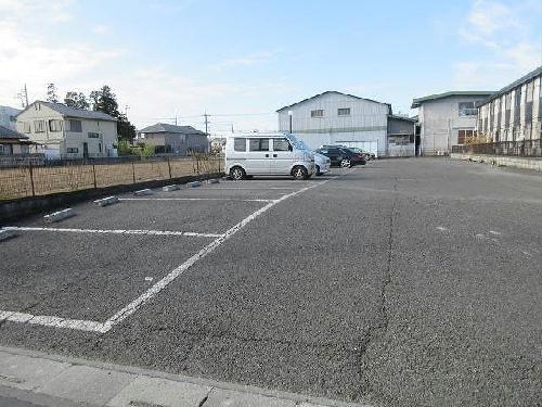 3/3 駐車場