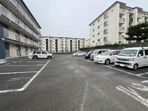 13/15 駐車場