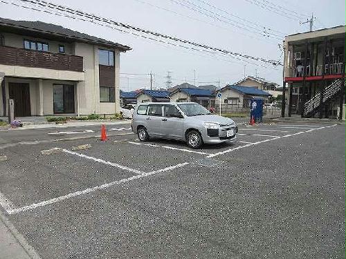 3/3 駐車場