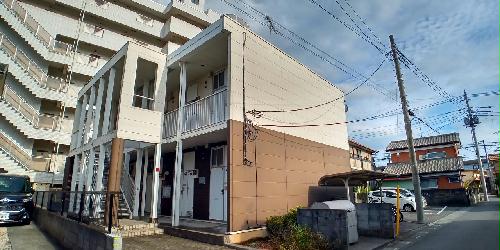 13/14 エントランス