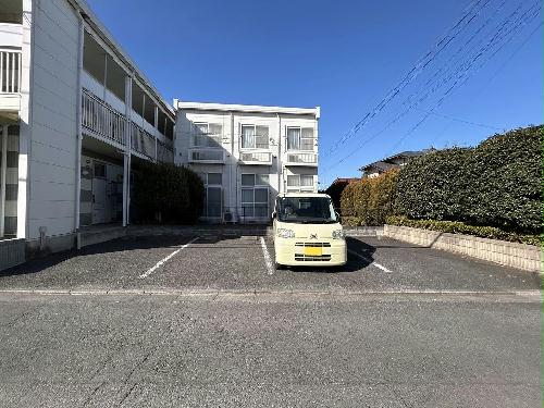 14/14 駐車場